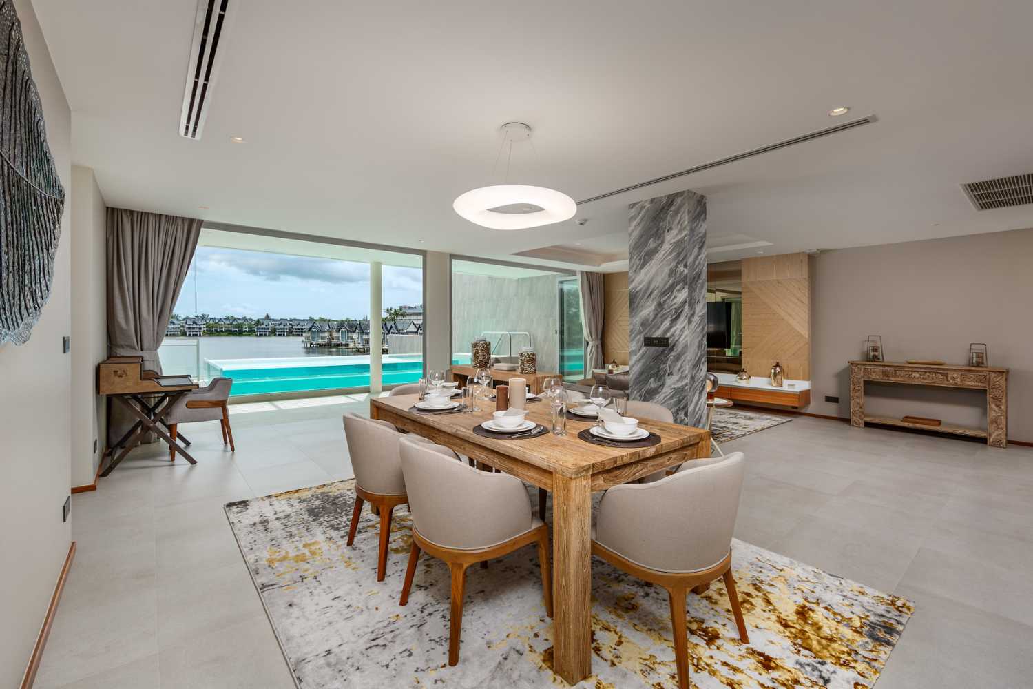 Property image - full photo 4
