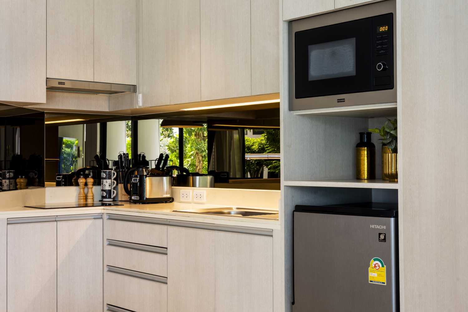 Property image - full photo 8