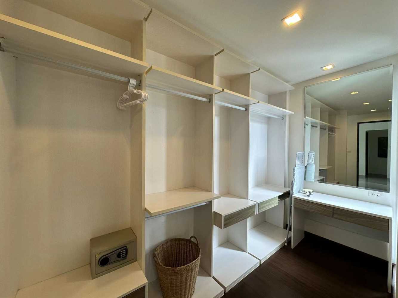 Property image - full photo 9