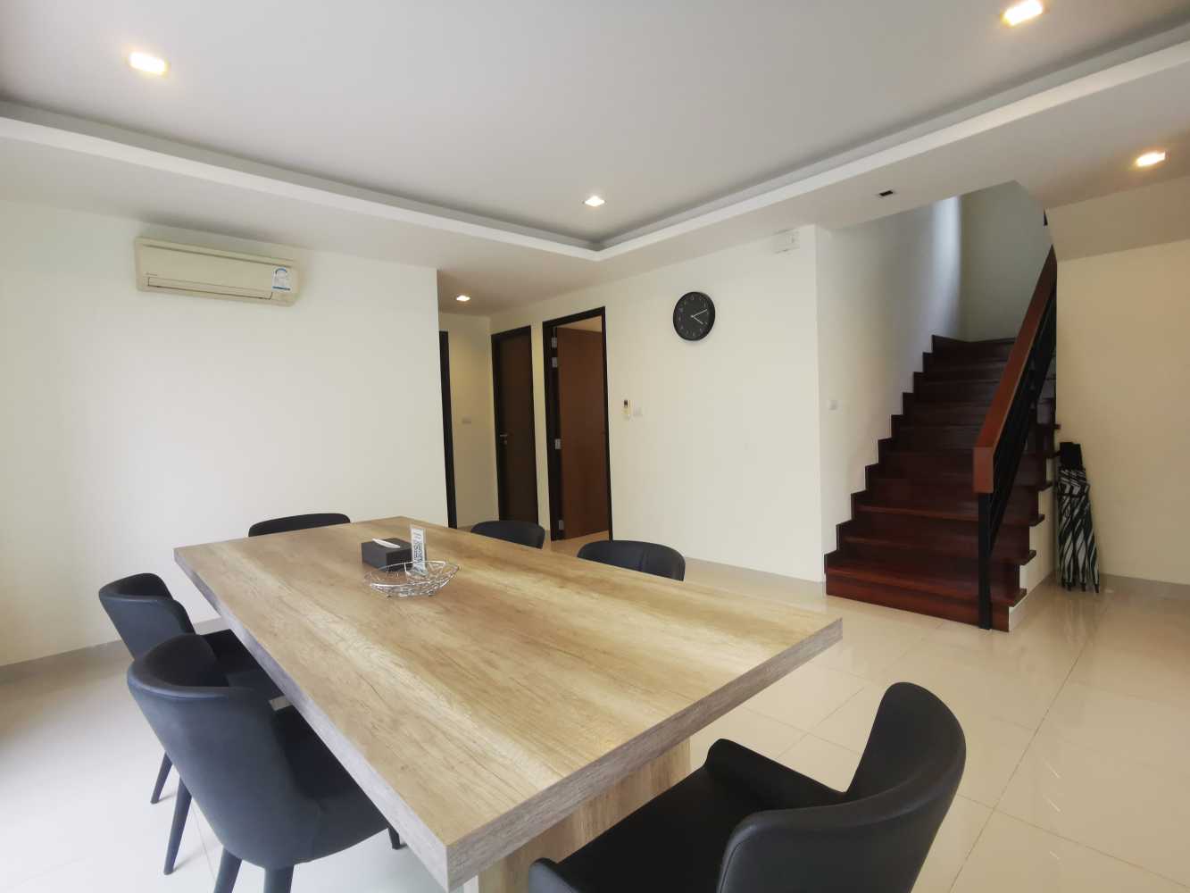 Property image - full photo 6