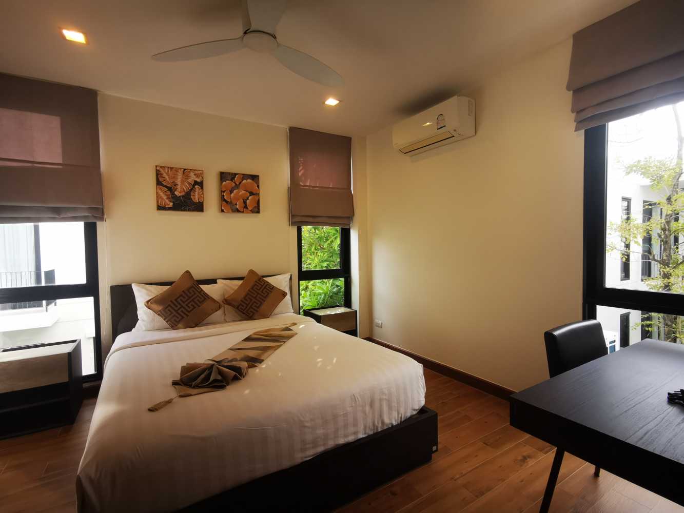 Property image - full photo 18