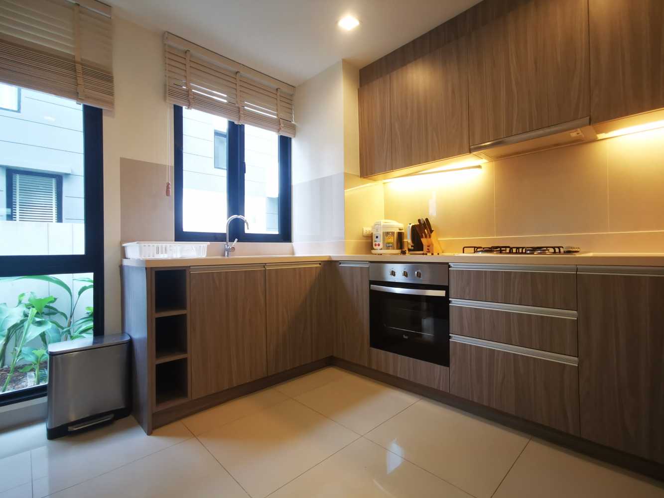 Property image - full photo 5