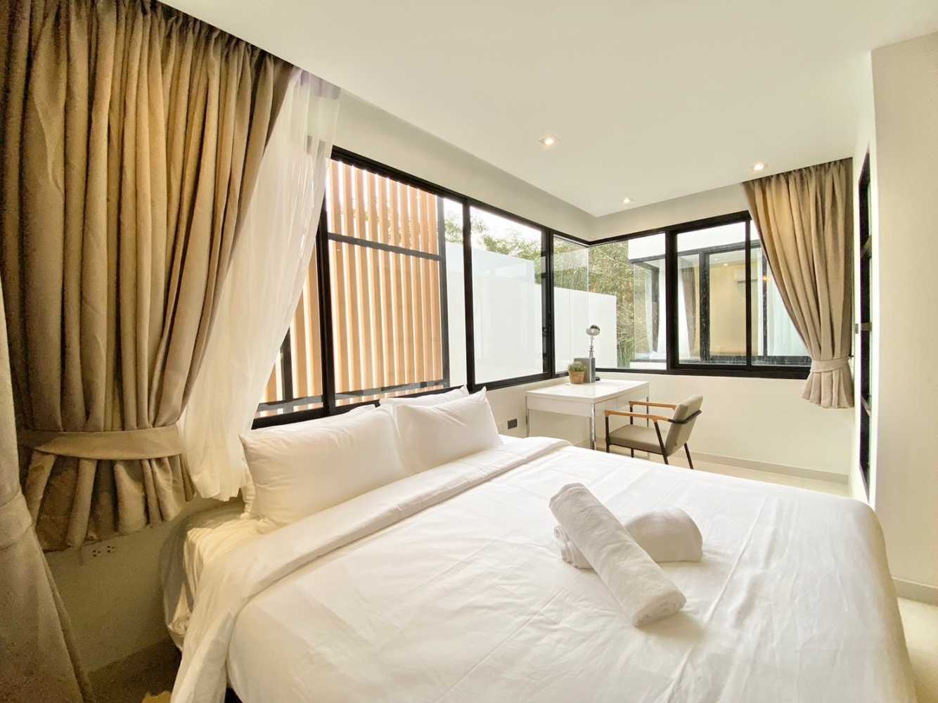 Property image - full photo 33