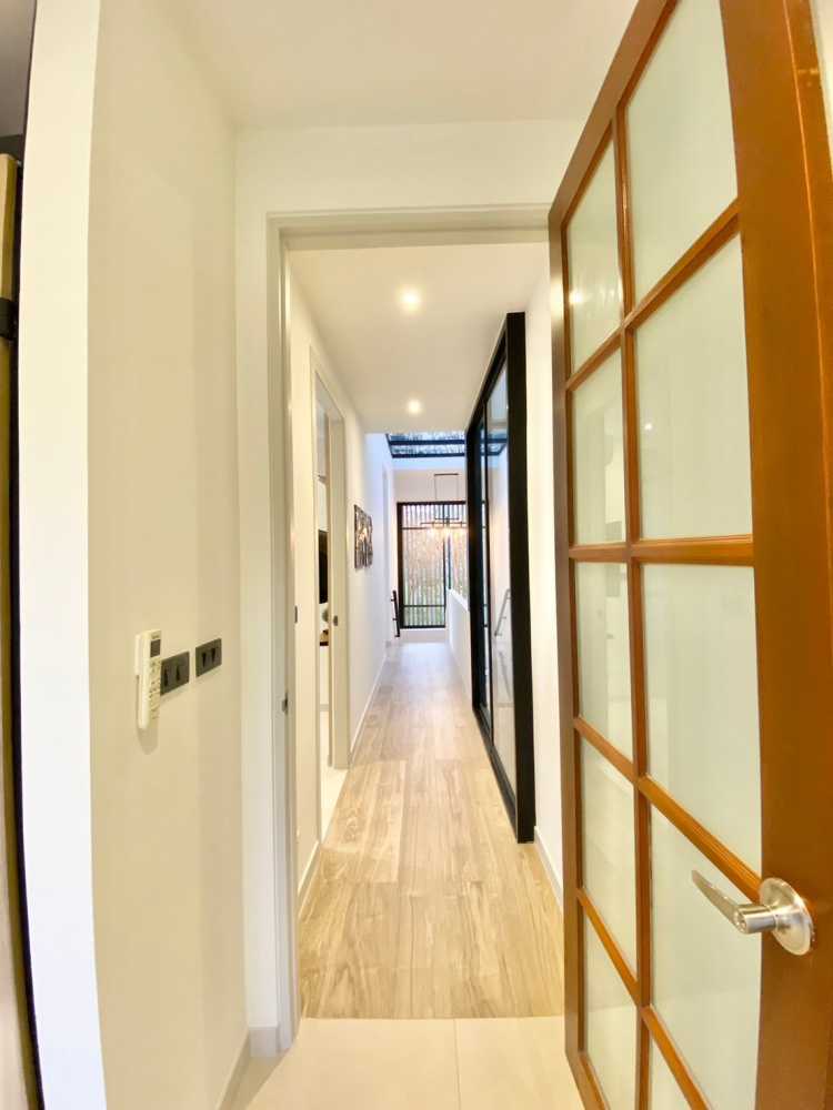 Property image - full photo 28