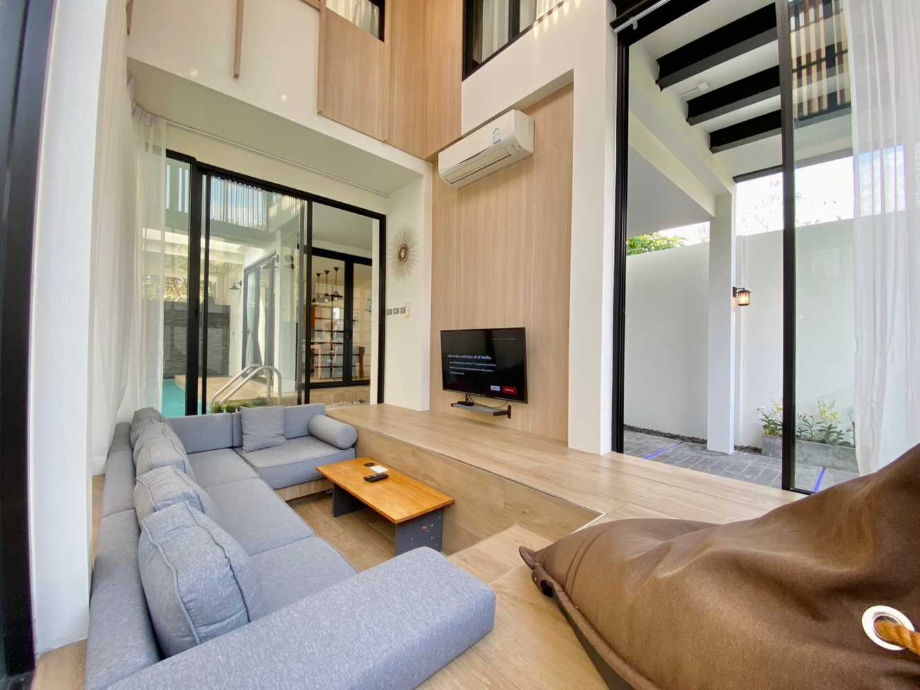 Property image - full photo 35