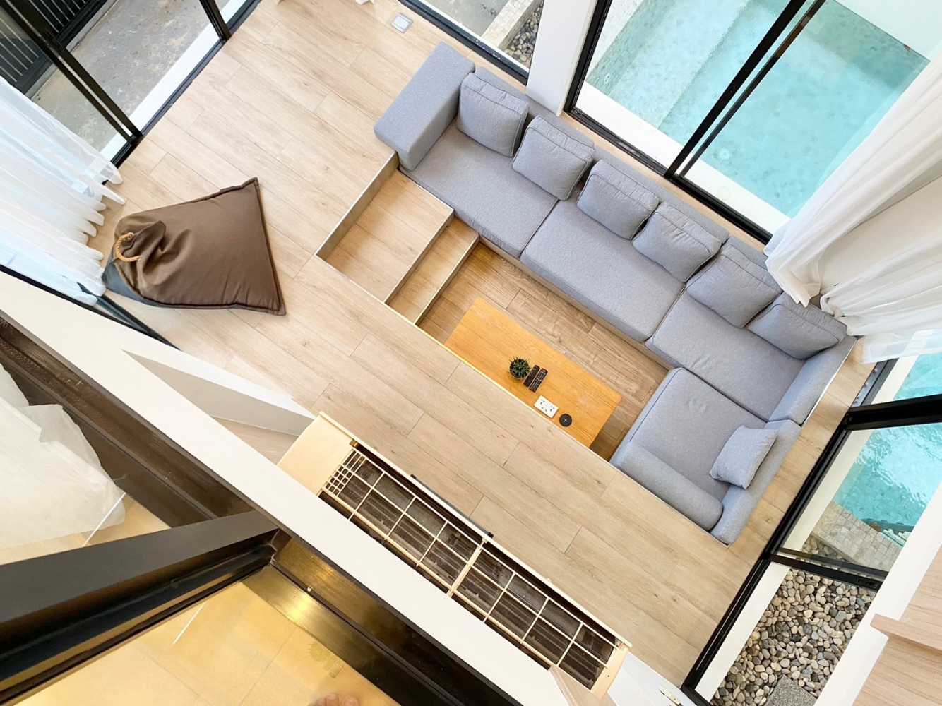 Property image - full photo 43