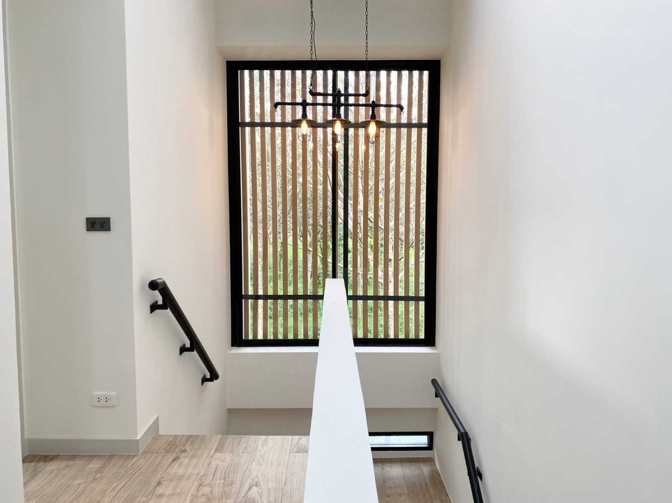 Property image - full photo 14