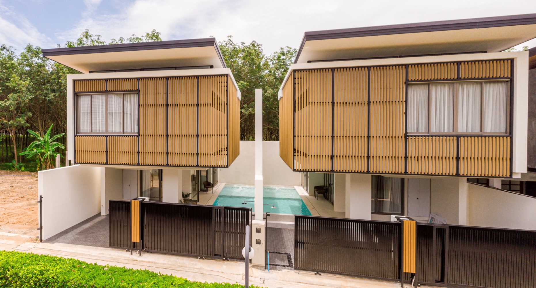 Property image - full photo 1