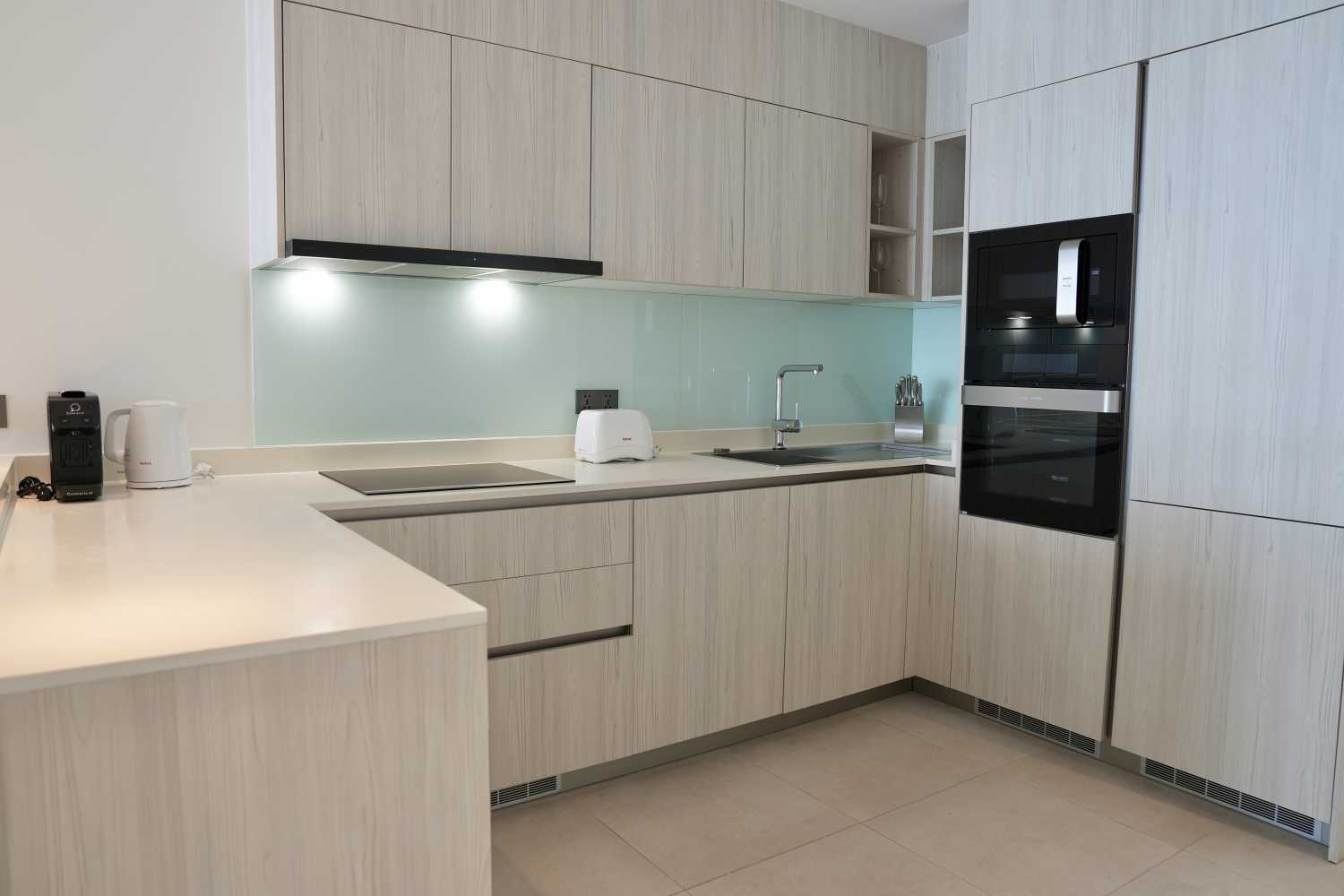 Property image - full photo 13