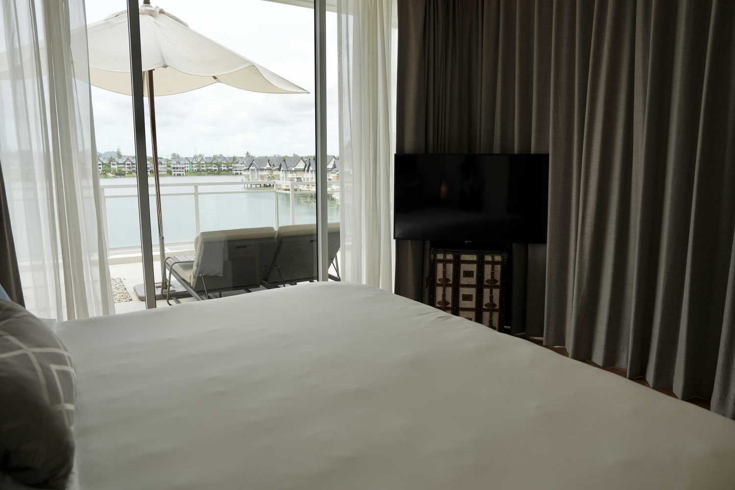 Property image - full photo 17