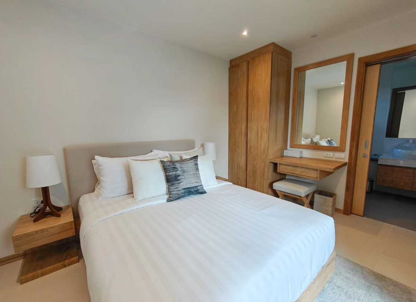 Property image - full photo 14