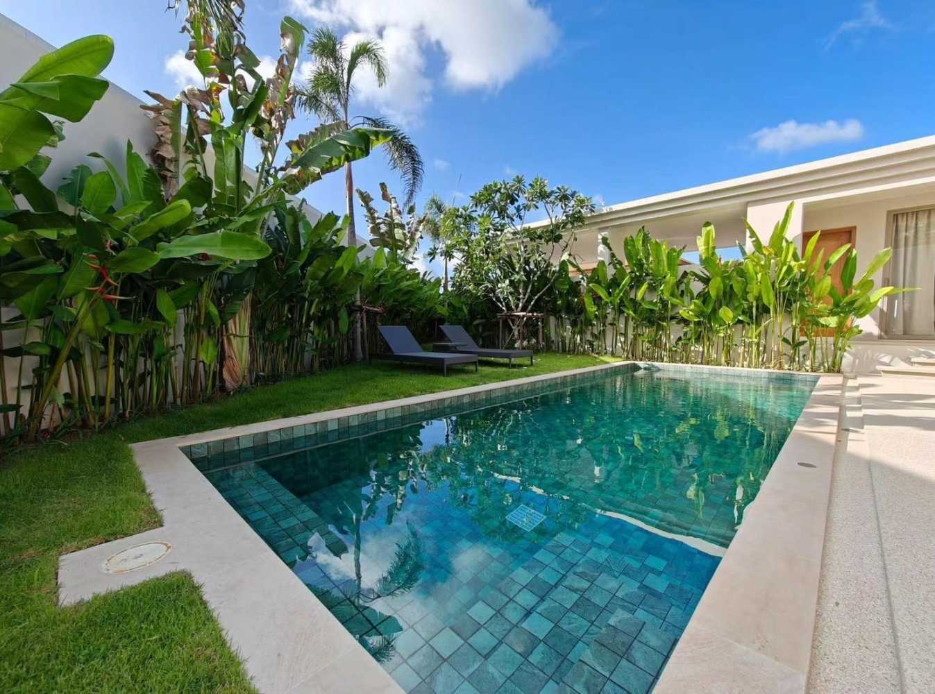 Property image - full photo 2