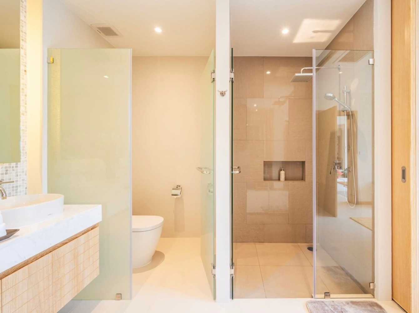 Property image - full photo 15