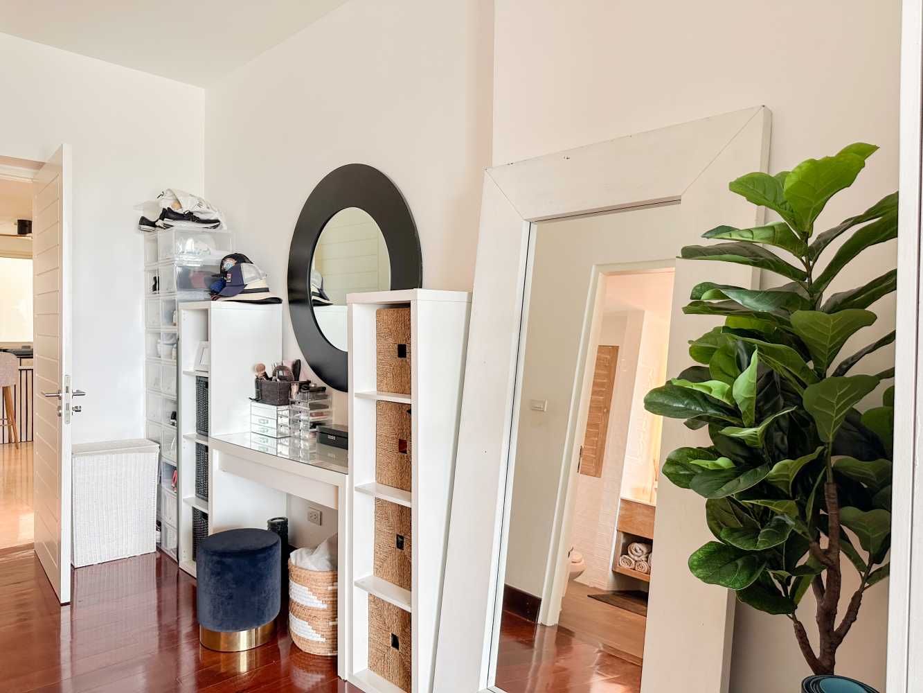 Property image - full photo 48