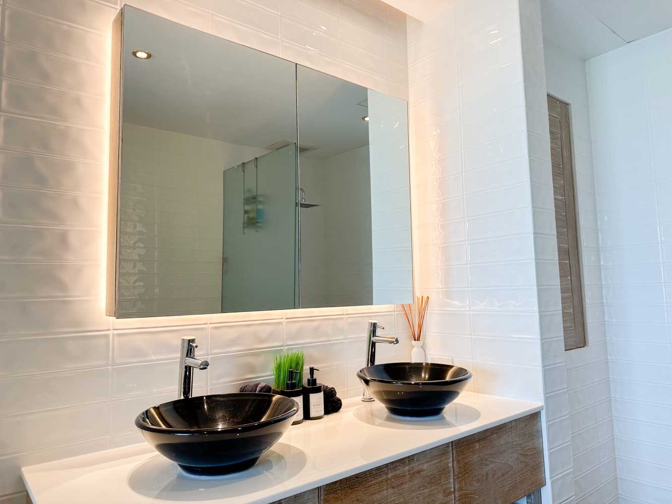 Property image - full photo 36