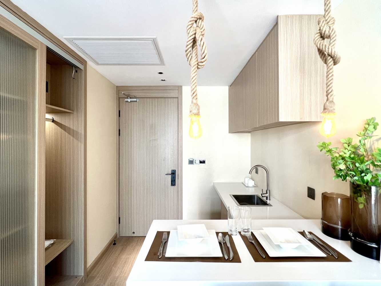 Property image - full photo 3