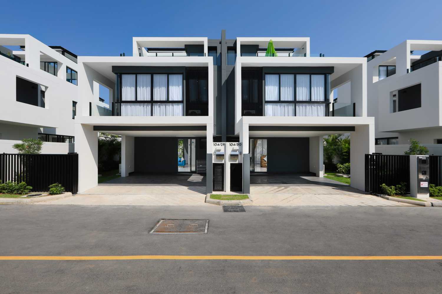 Property image - full photo 1