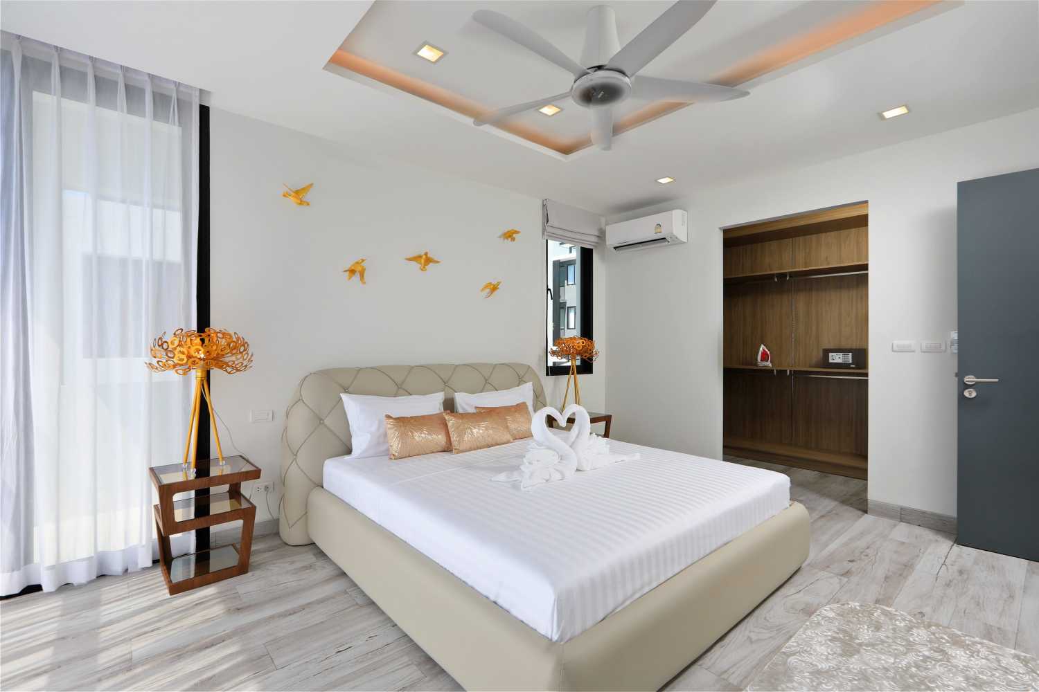 Property image - full photo 13