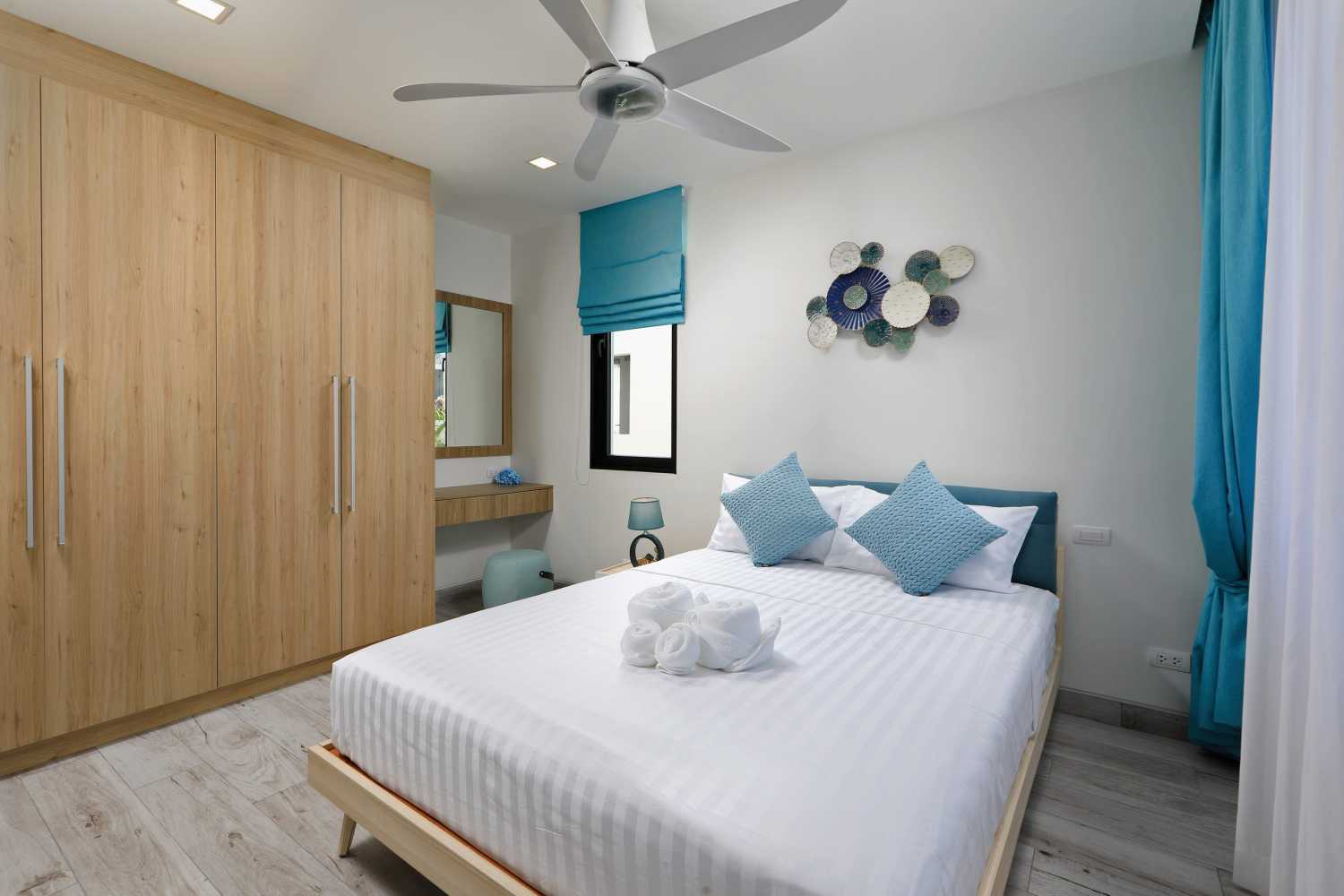 Property image - full photo 17