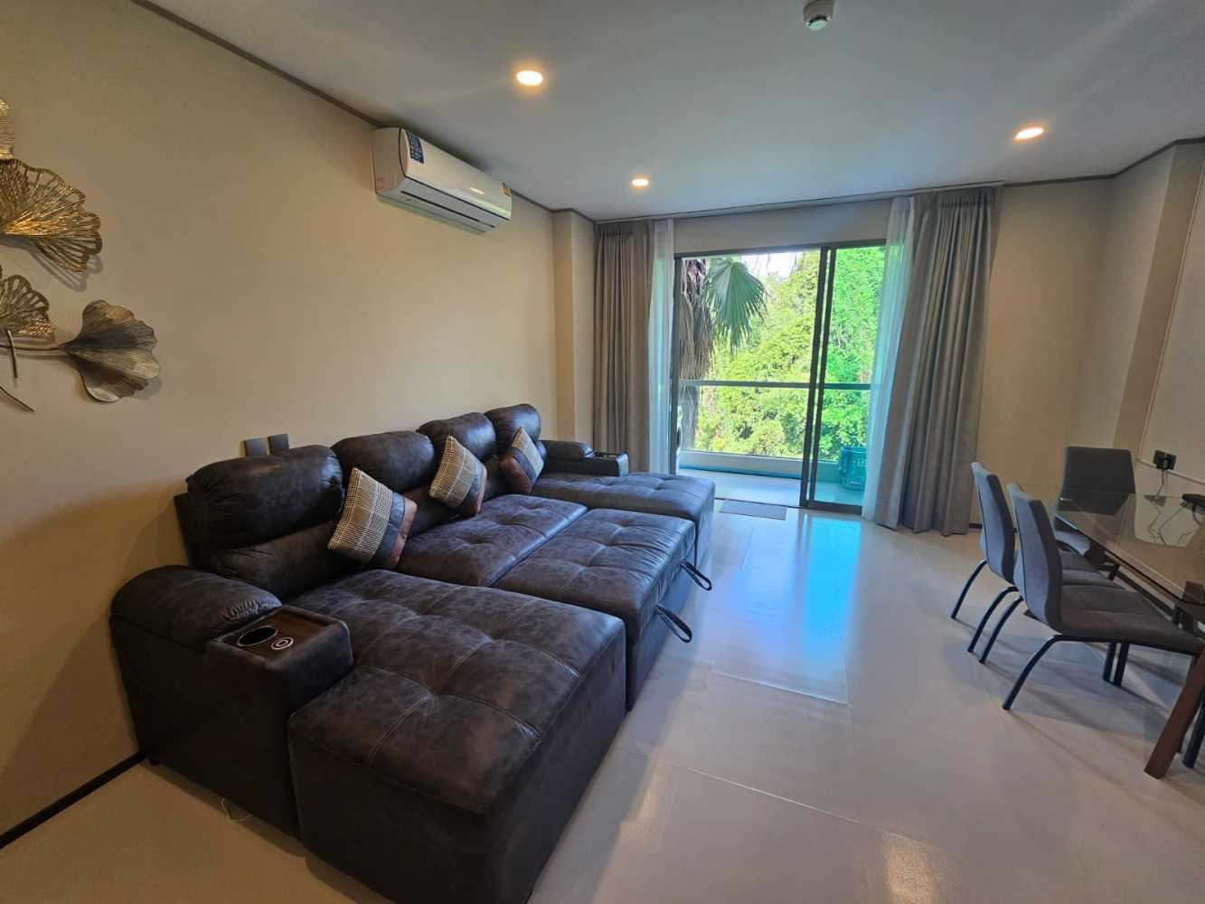 Property image - full photo 9