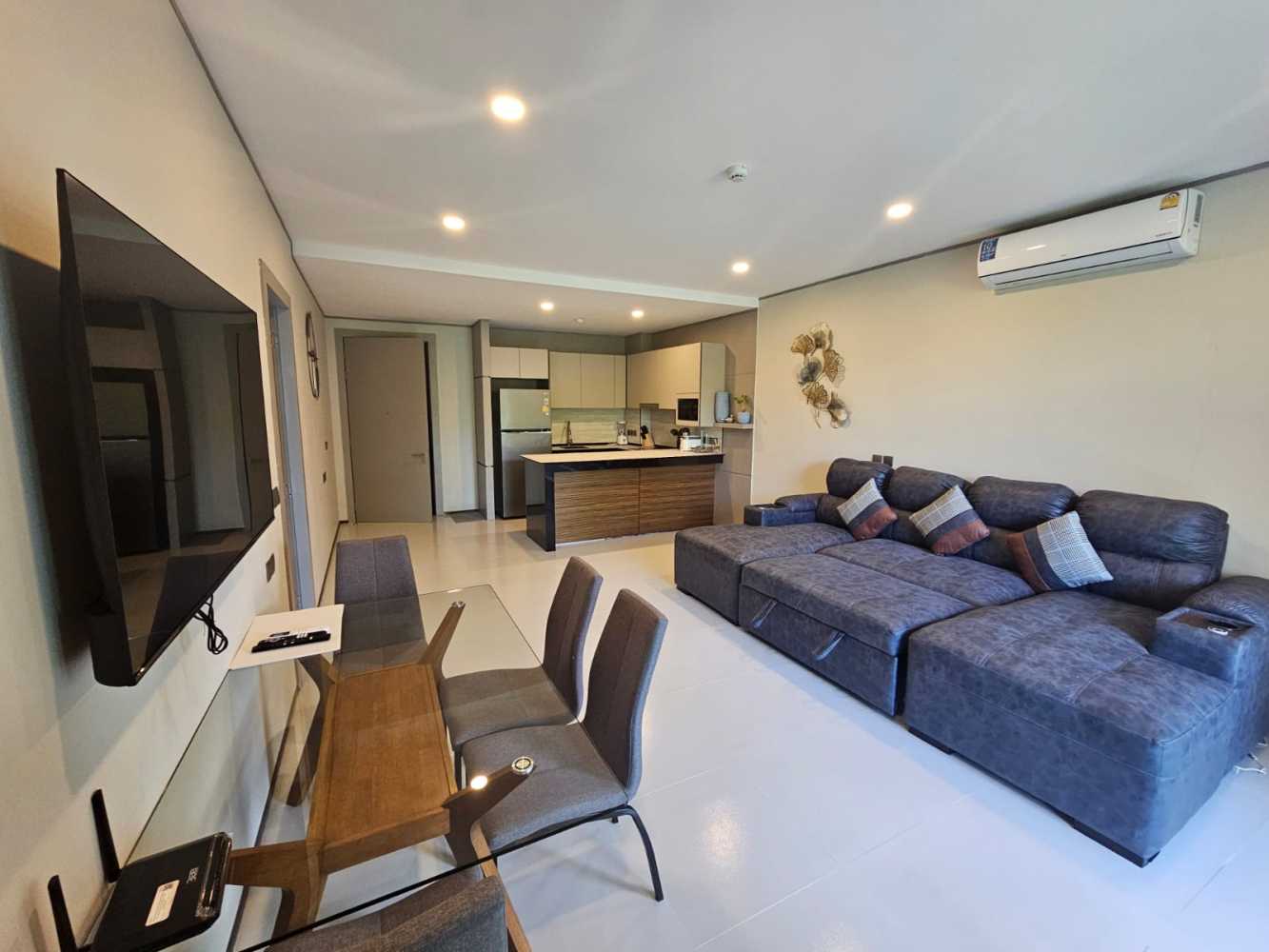 Property image - full photo 5