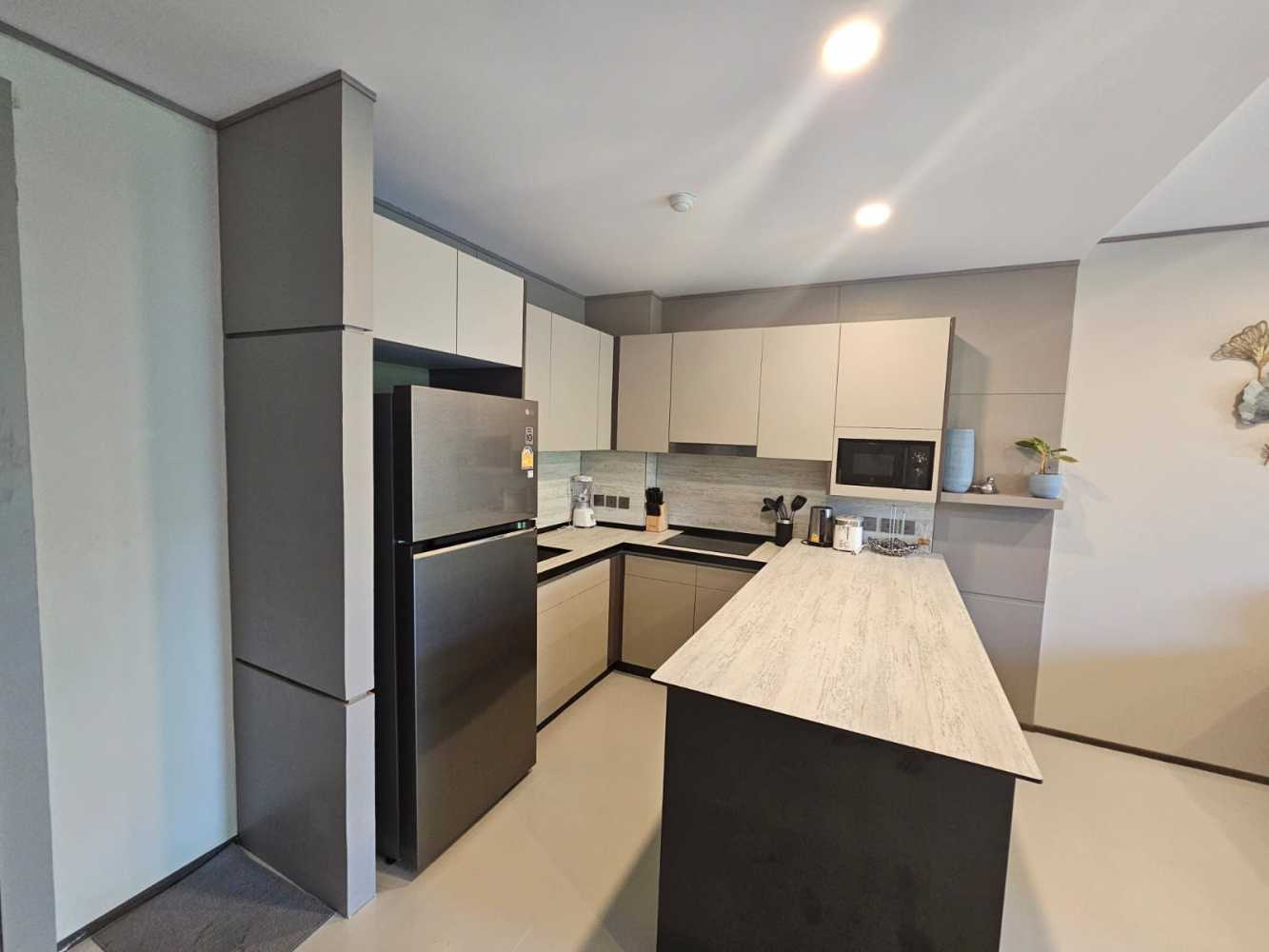 Property image - full photo 3
