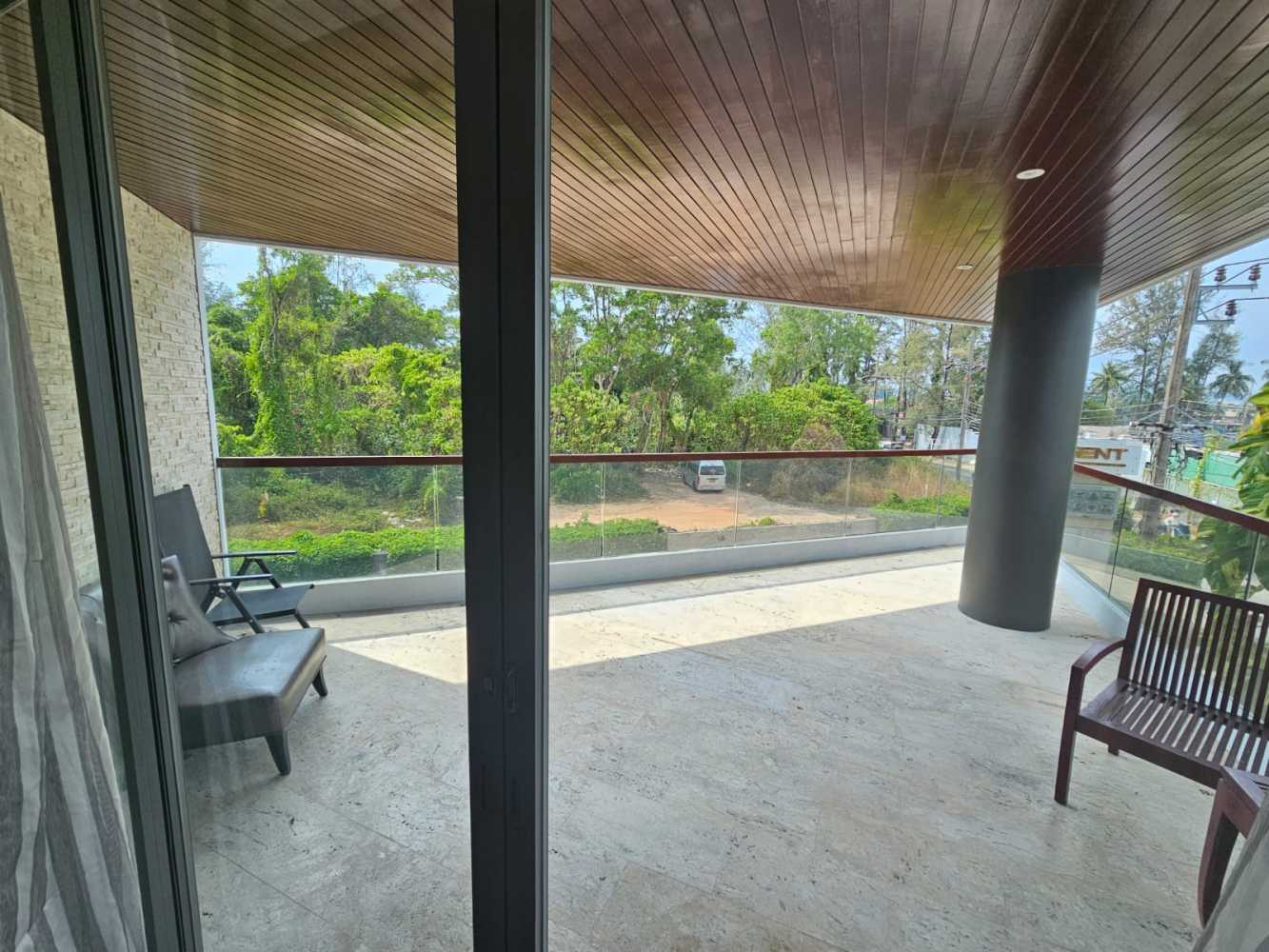 Property image - full photo 13