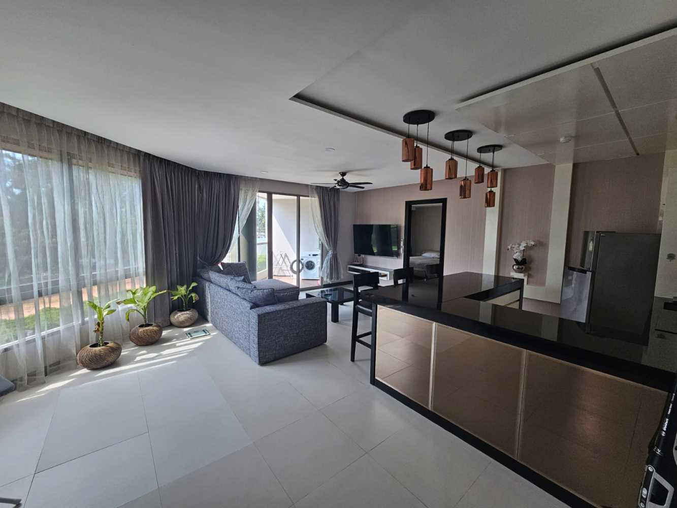 Property image - full photo 4