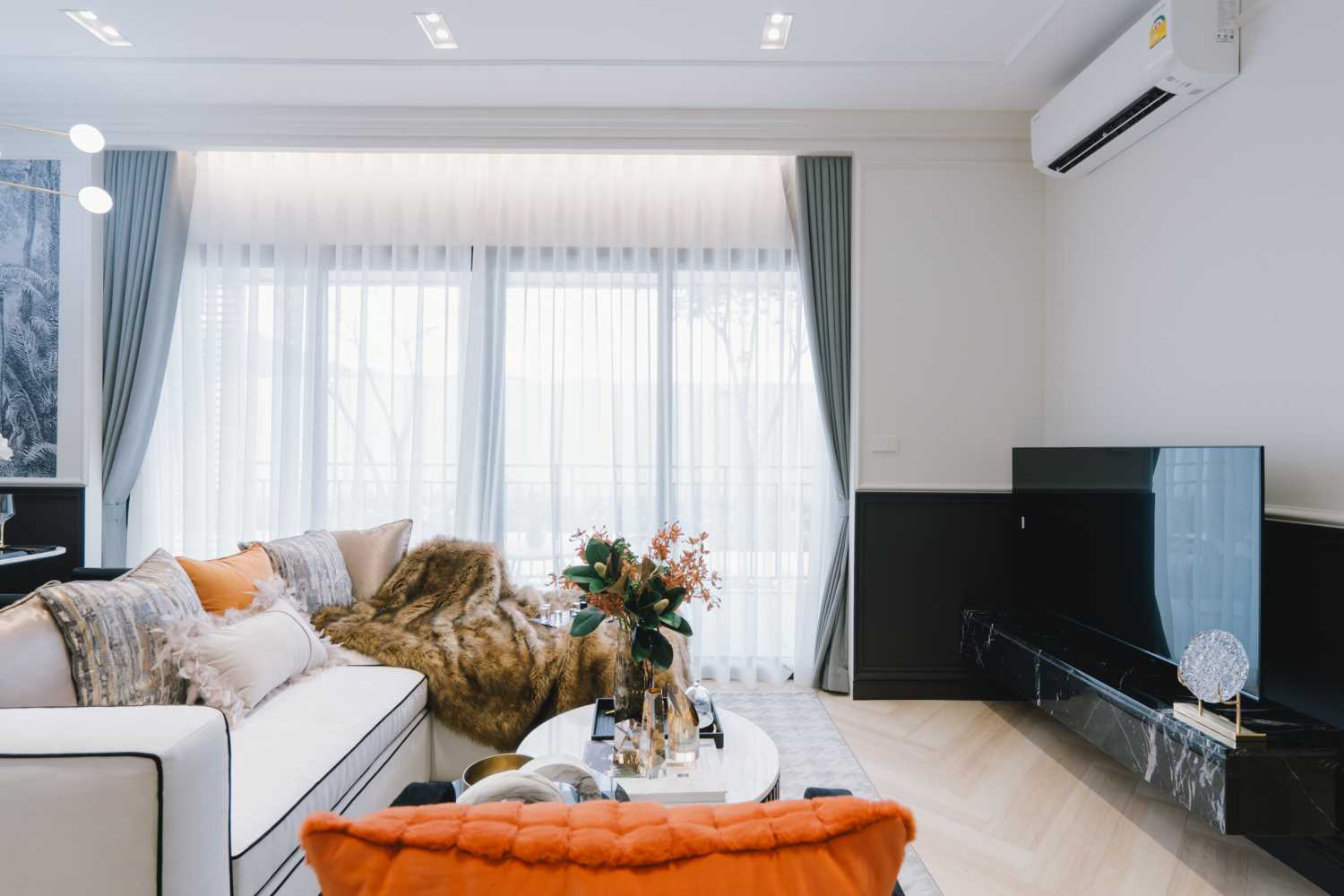 Property image - full photo 32