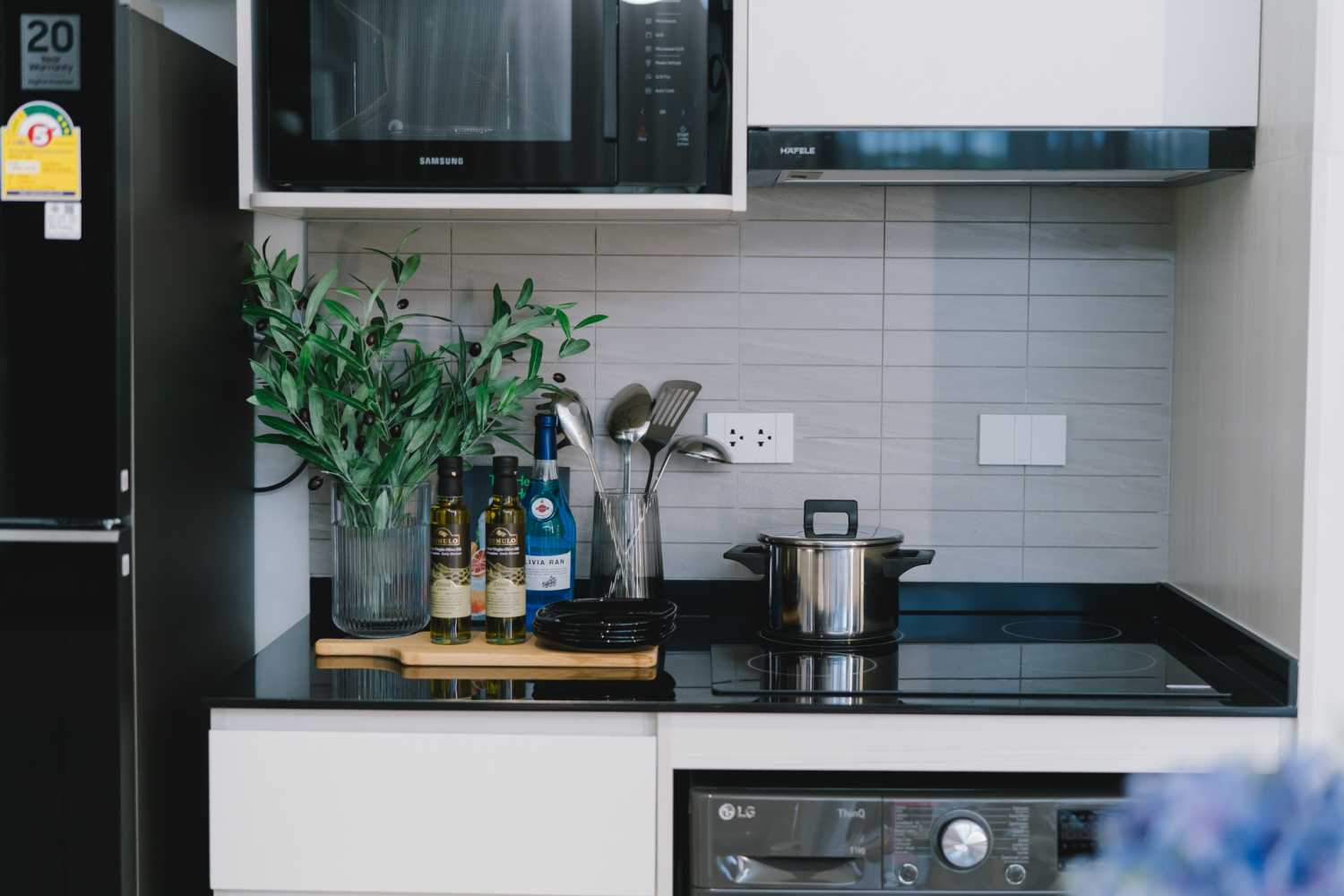 Property image - full photo 5