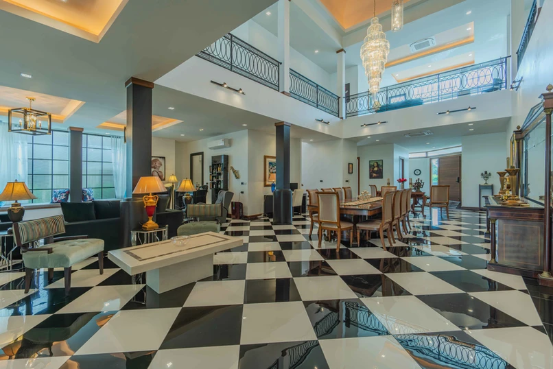 Property image - full photo 3