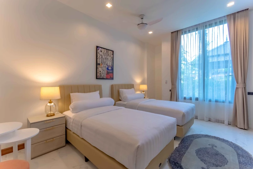 Property image - full photo 28