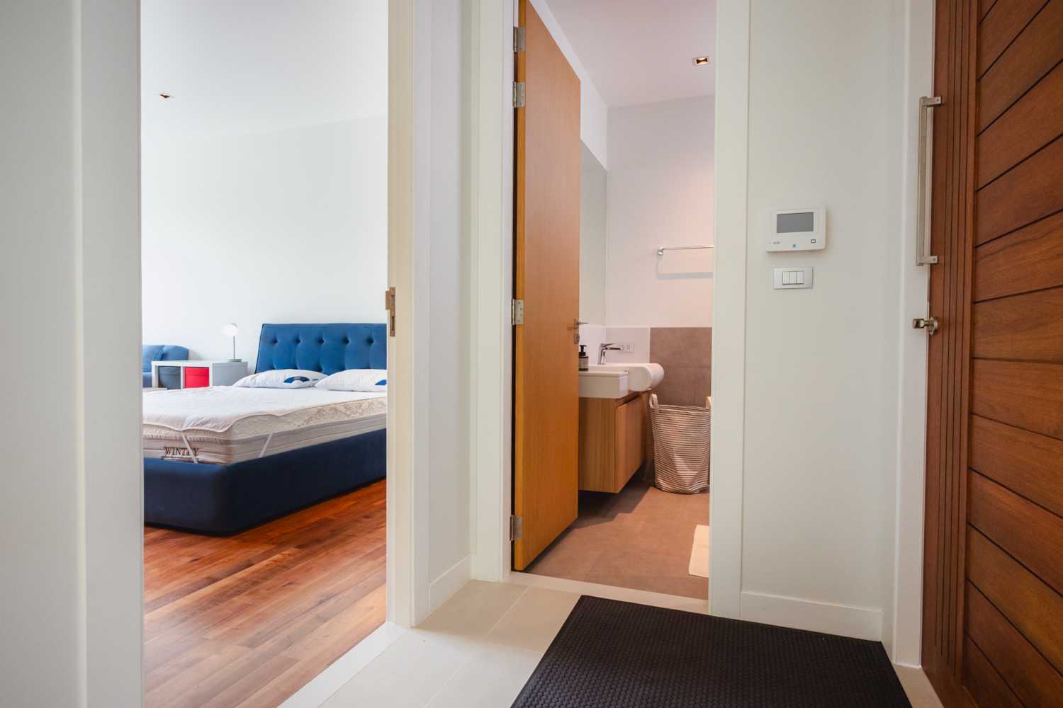 Property image - full photo 11