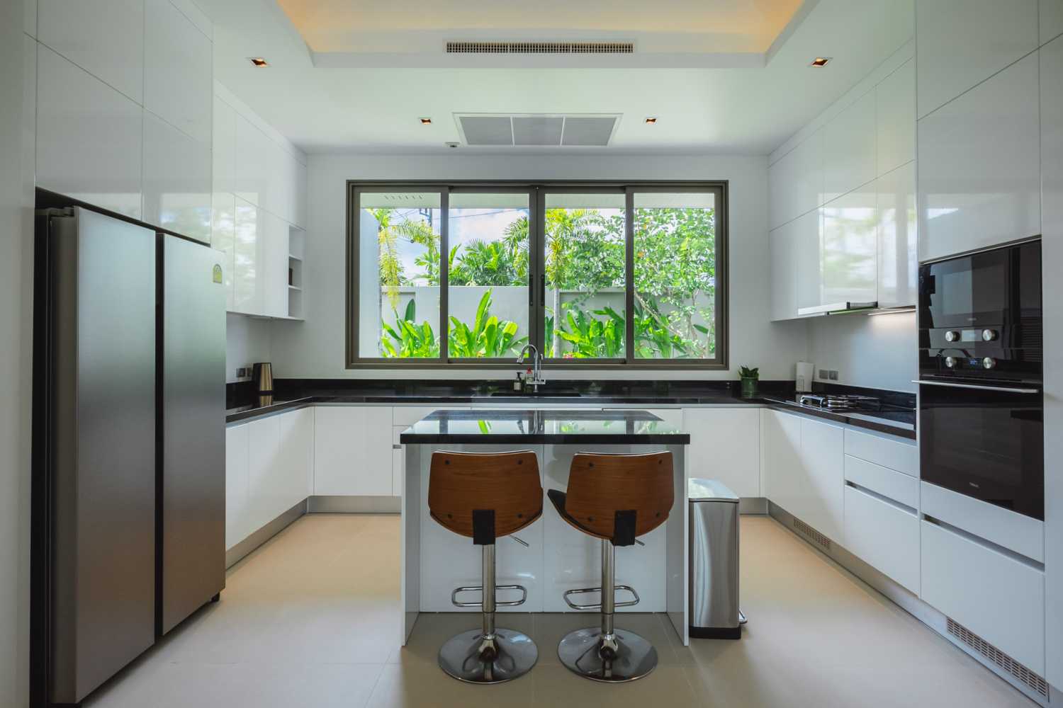 Property image - full photo 7