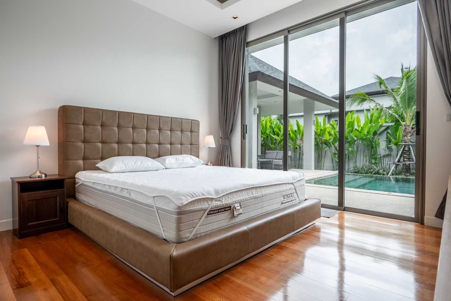 Property image - full photo 18