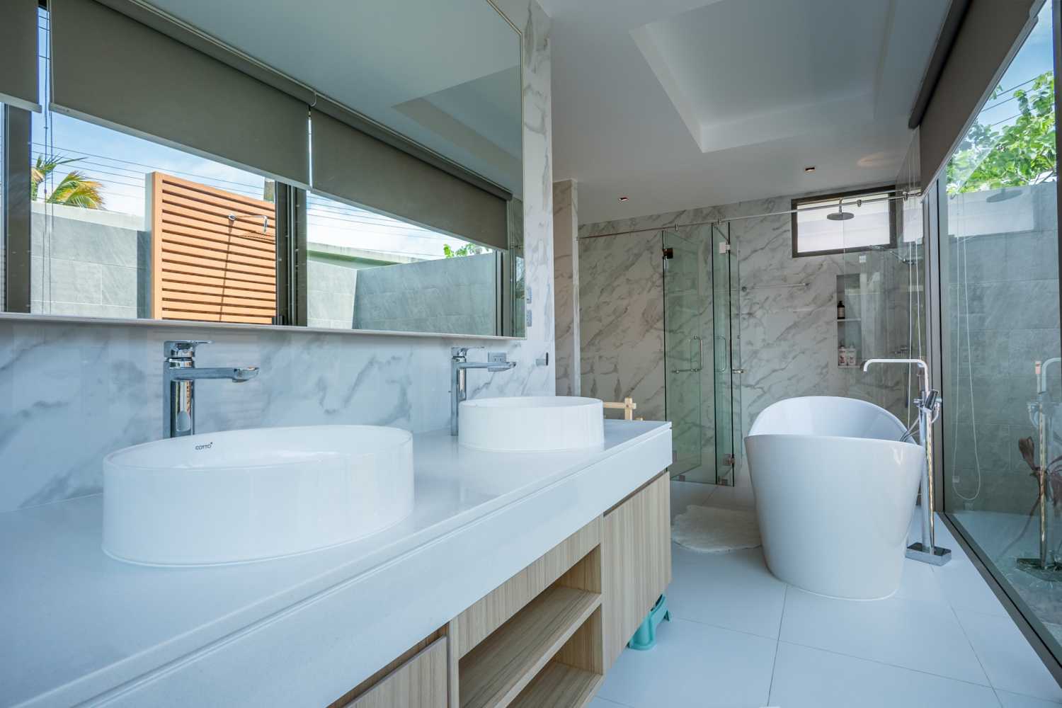 Property image - full photo 15