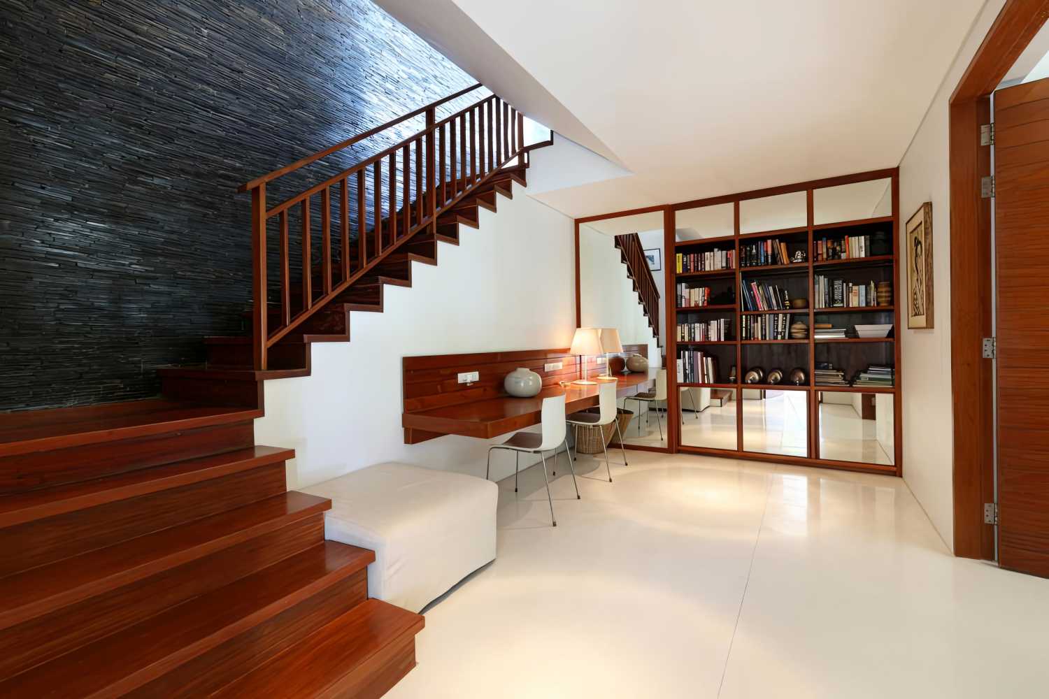 Property image - full photo 16