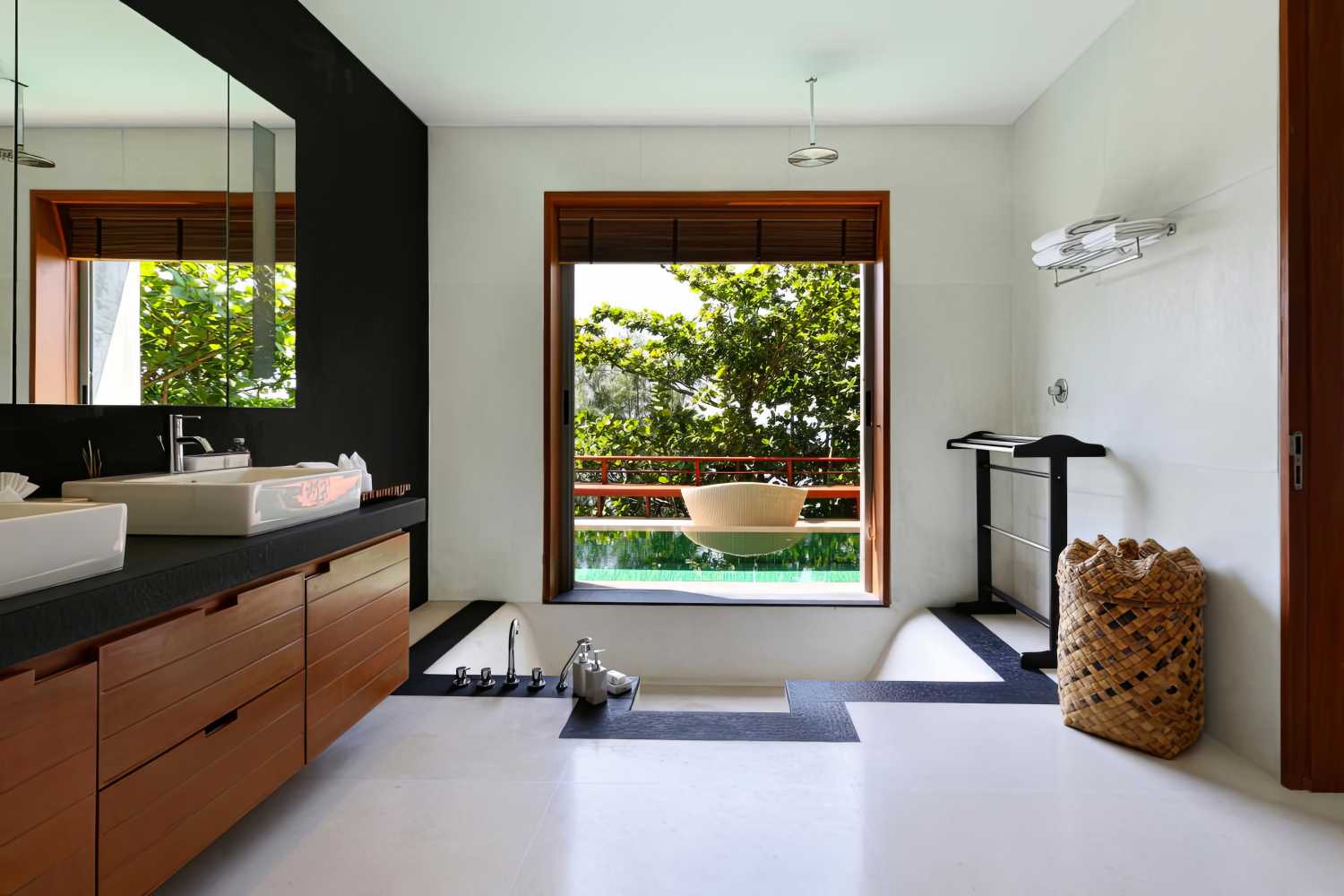 Property image - full photo 27