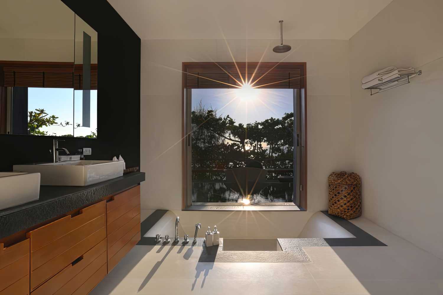Property image - full photo 43
