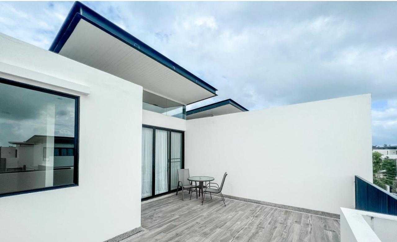 Property image - full photo 9