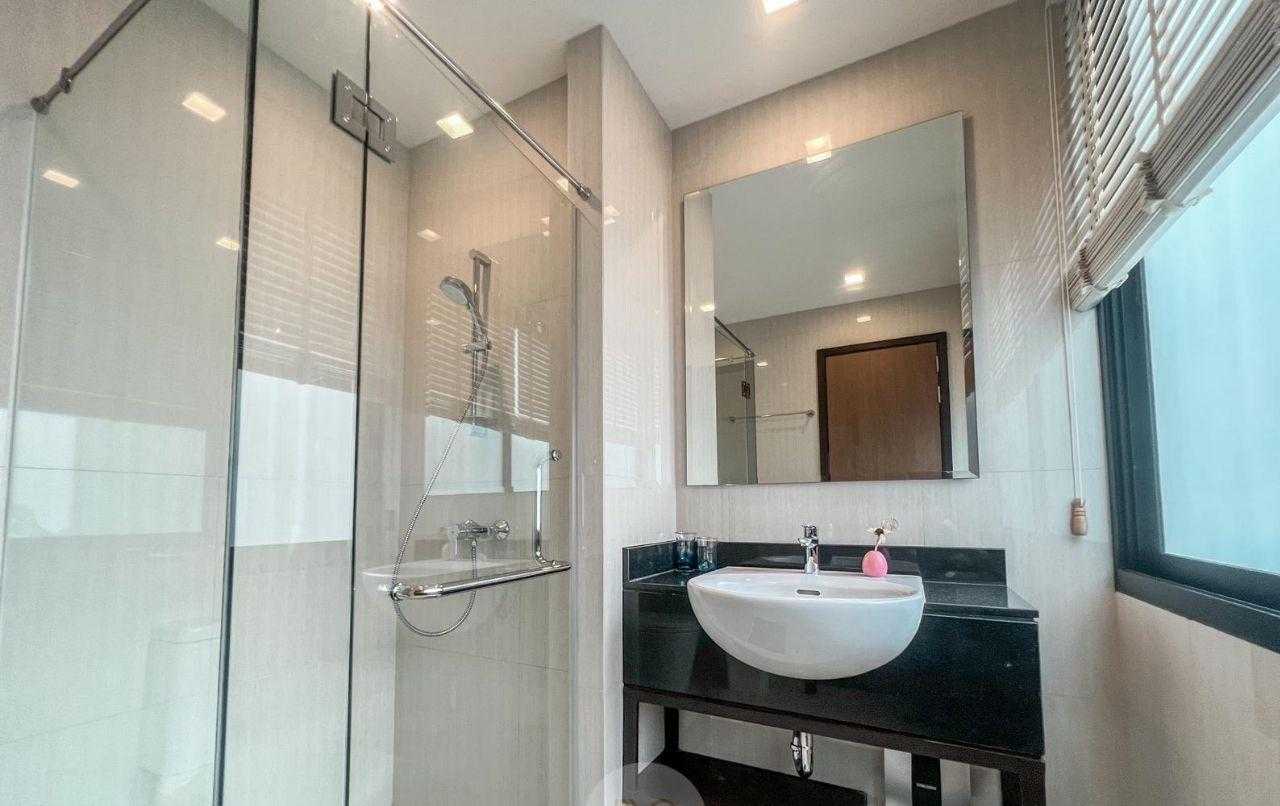 Property image - full photo 11