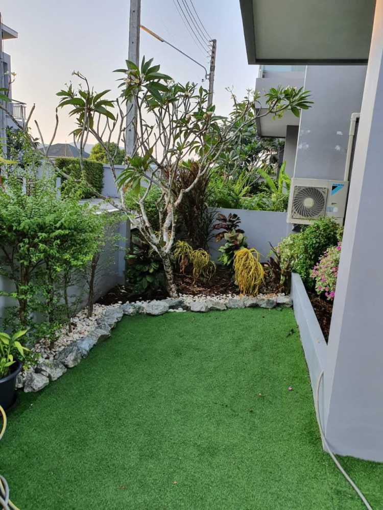 Property image - full photo 15