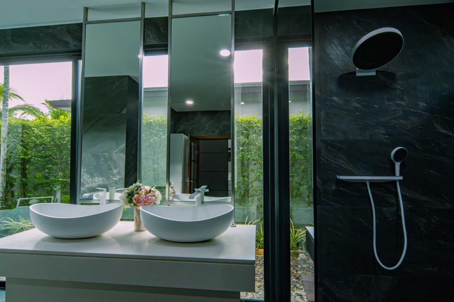 Property image - full photo 39