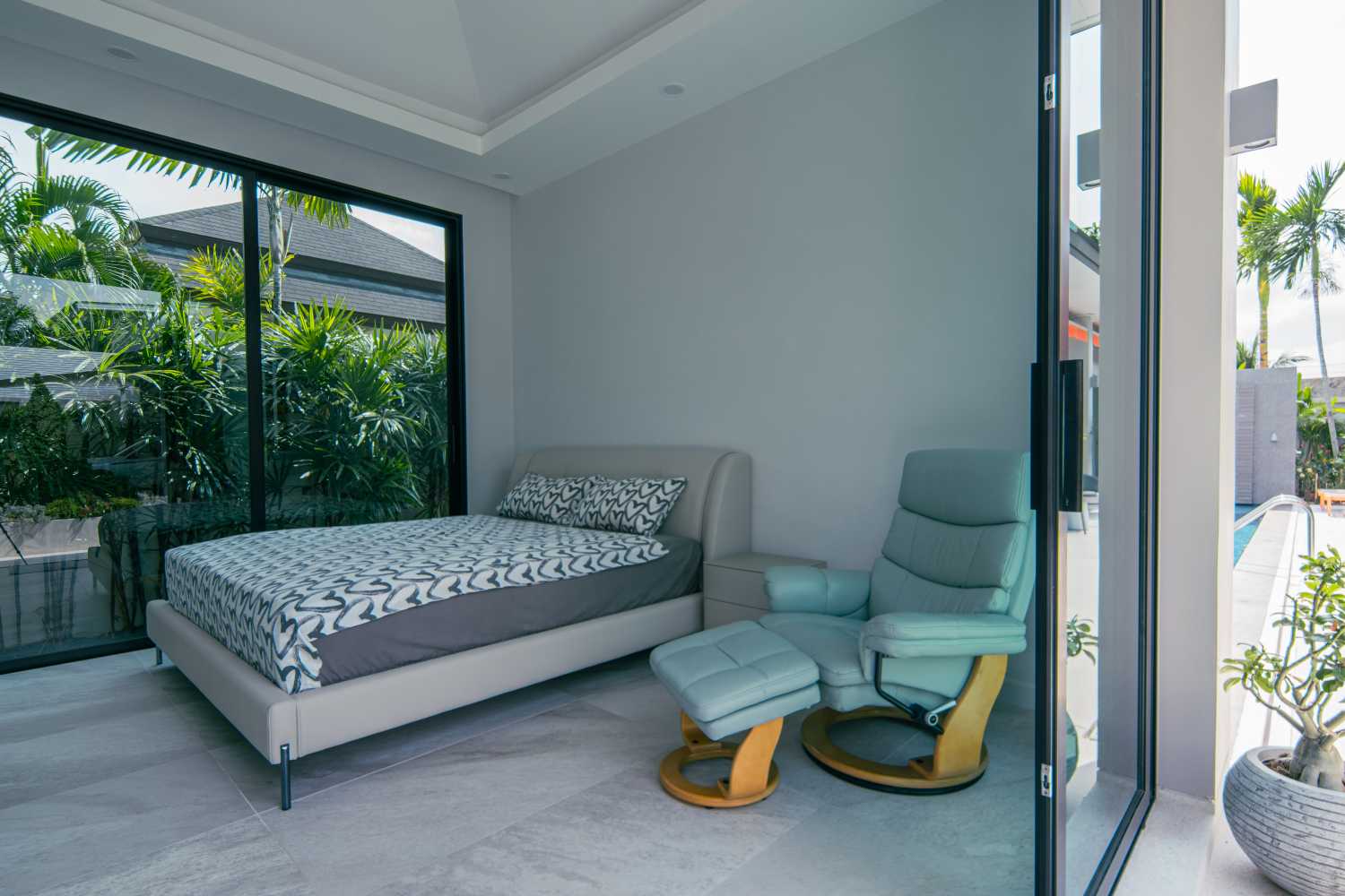 Property image - full photo 17