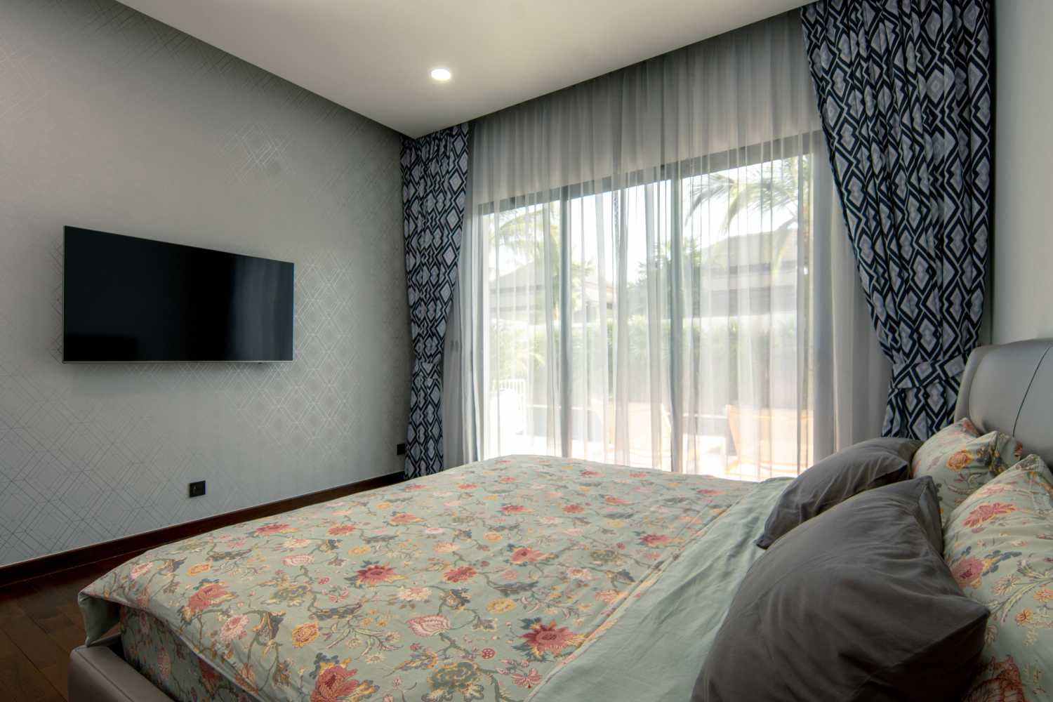 Property image - full photo 26