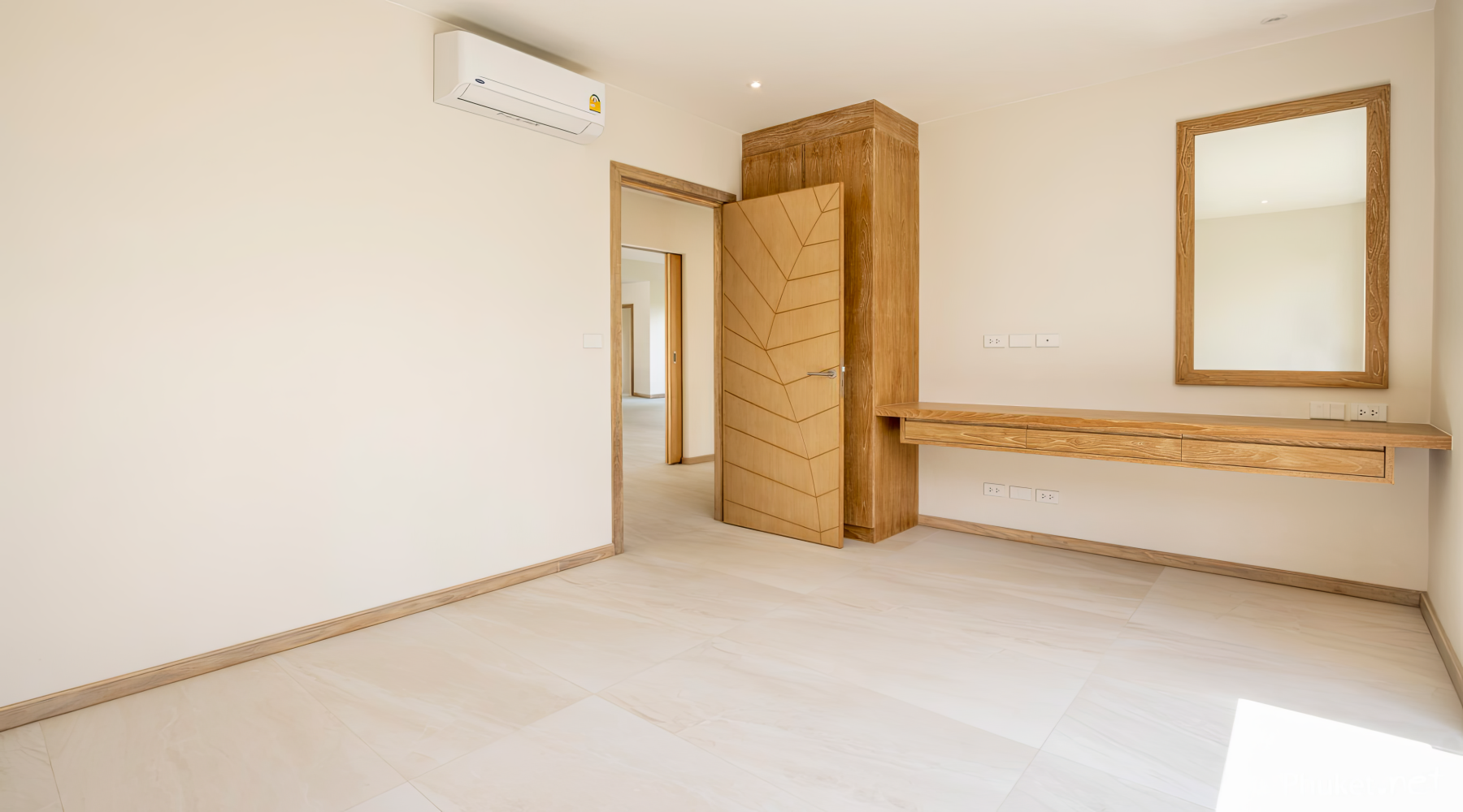 Property image - full photo 16