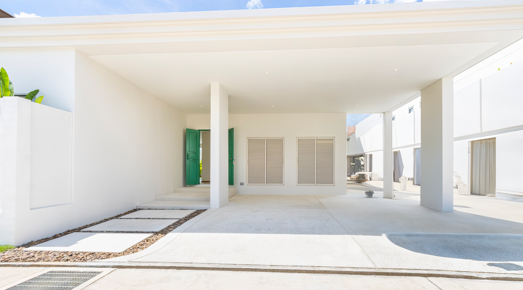 Property image - full photo 17
