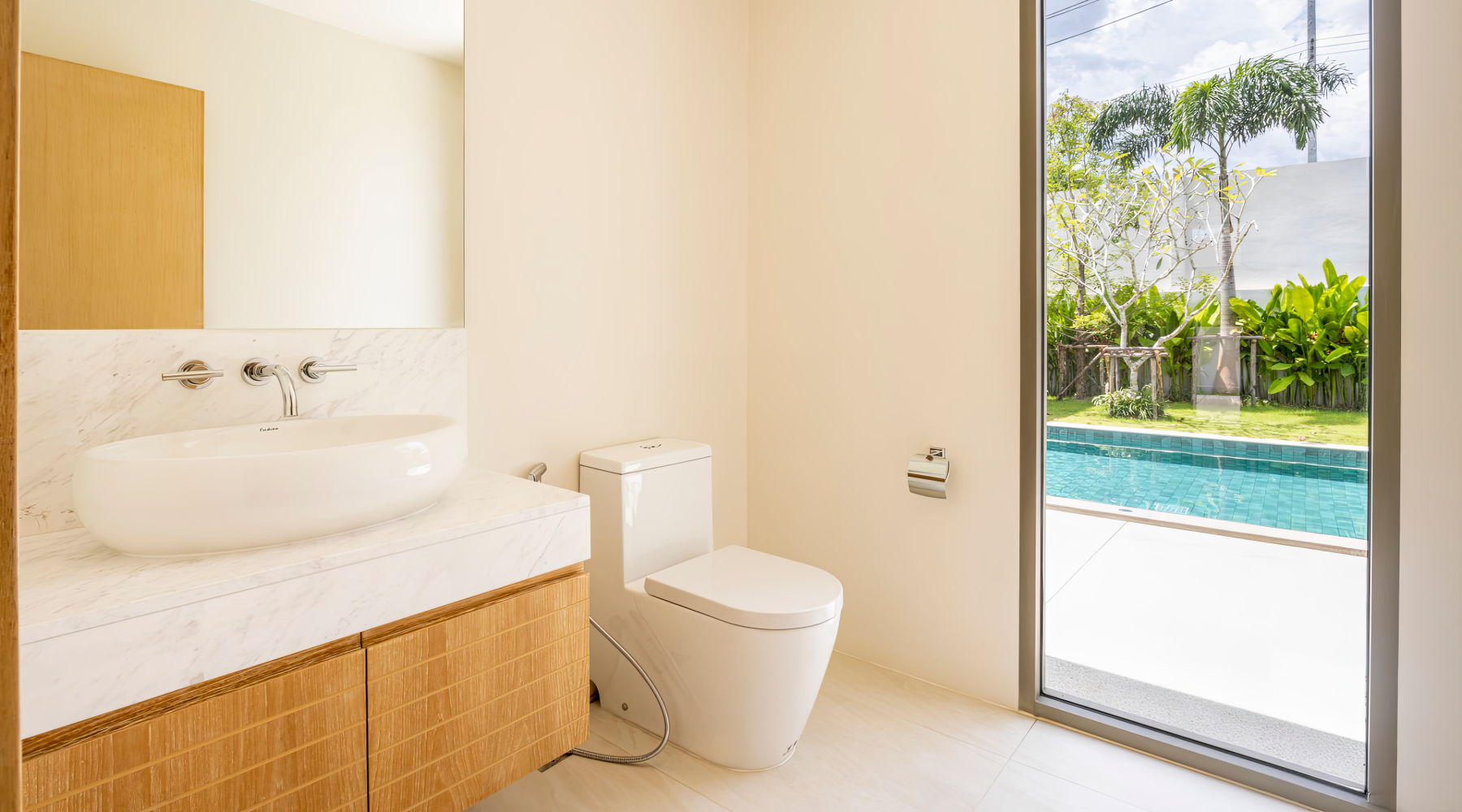 Property image - full photo 13
