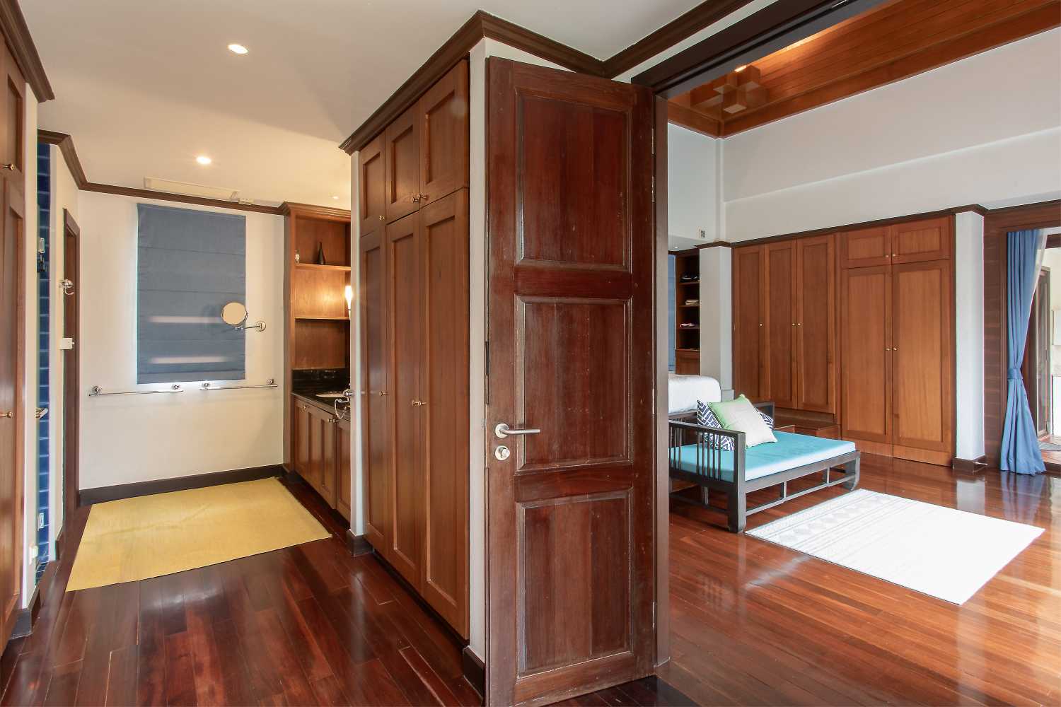 Property image - full photo 16