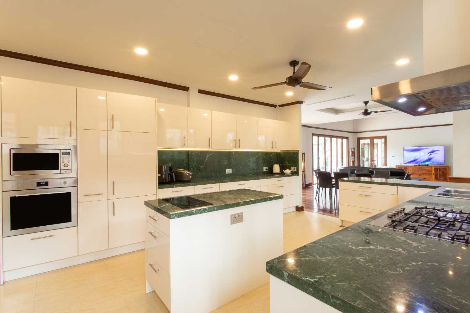 Property image - full photo 26